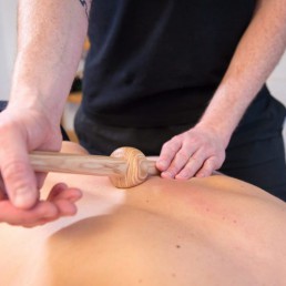 Massagetechnik - Querdehnung mit dem Trigger Master One